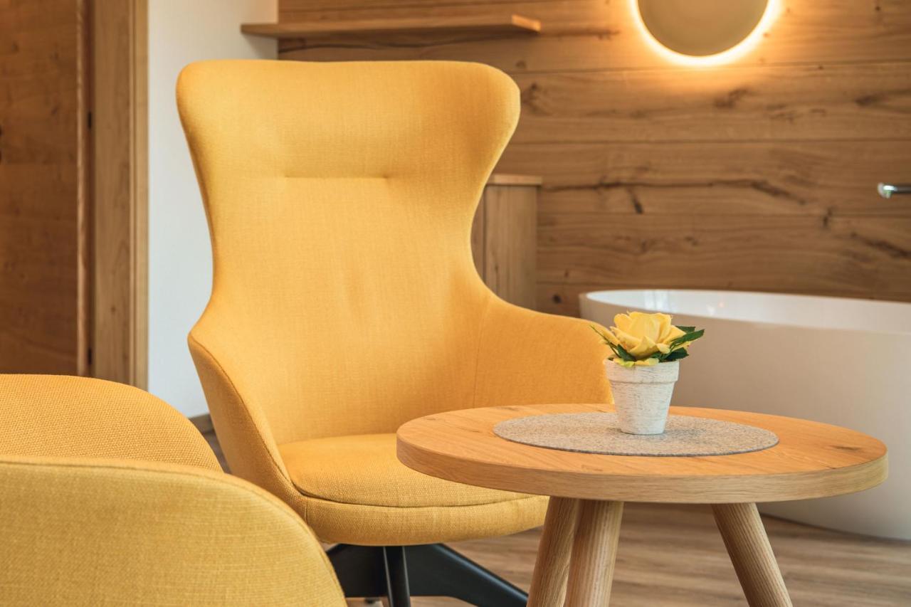 Garni Hotel Miara - Your Dolomites Home Сельва-ди-Валь-Гардена Экстерьер фото