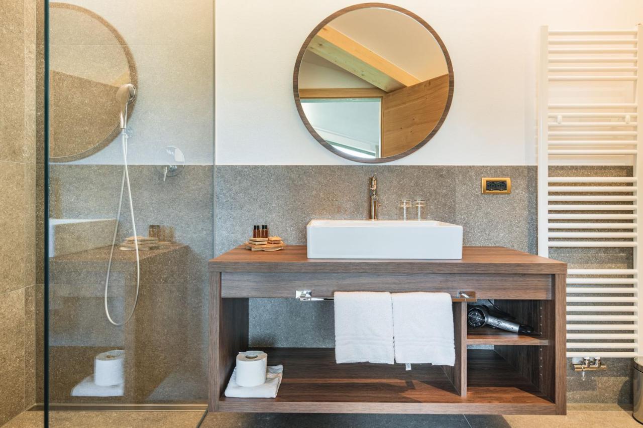 Garni Hotel Miara - Your Dolomites Home Сельва-ди-Валь-Гардена Экстерьер фото